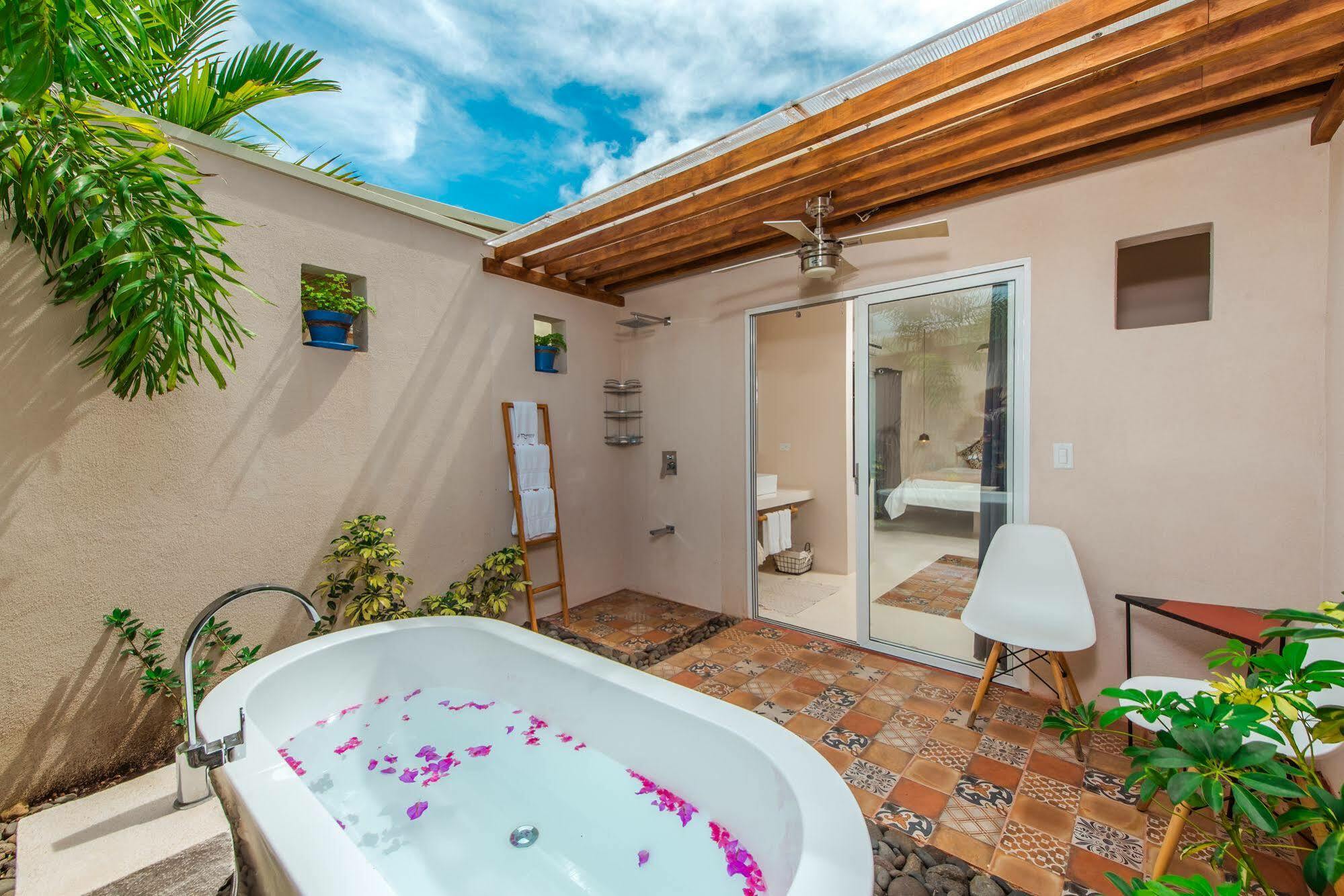 La Ramona Charming Hotel Tamarindo Exteriör bild